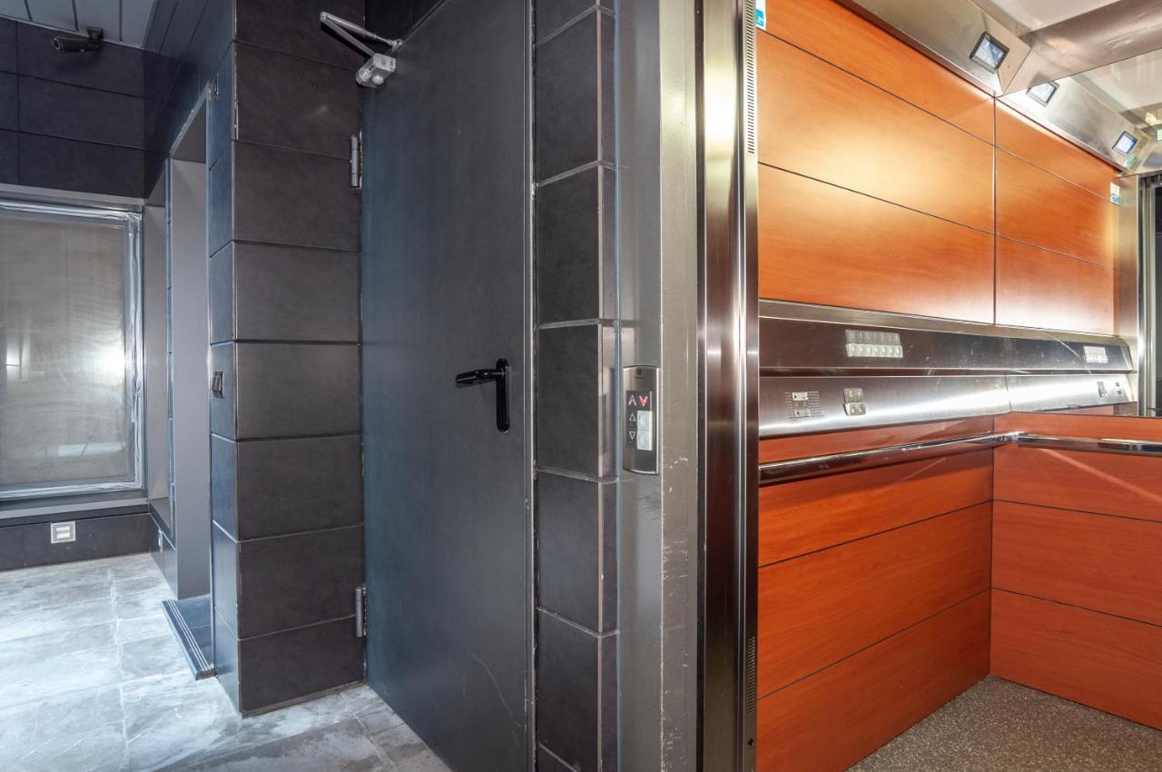 BHost - Apartamento Victoria Malaga Bagian luar foto